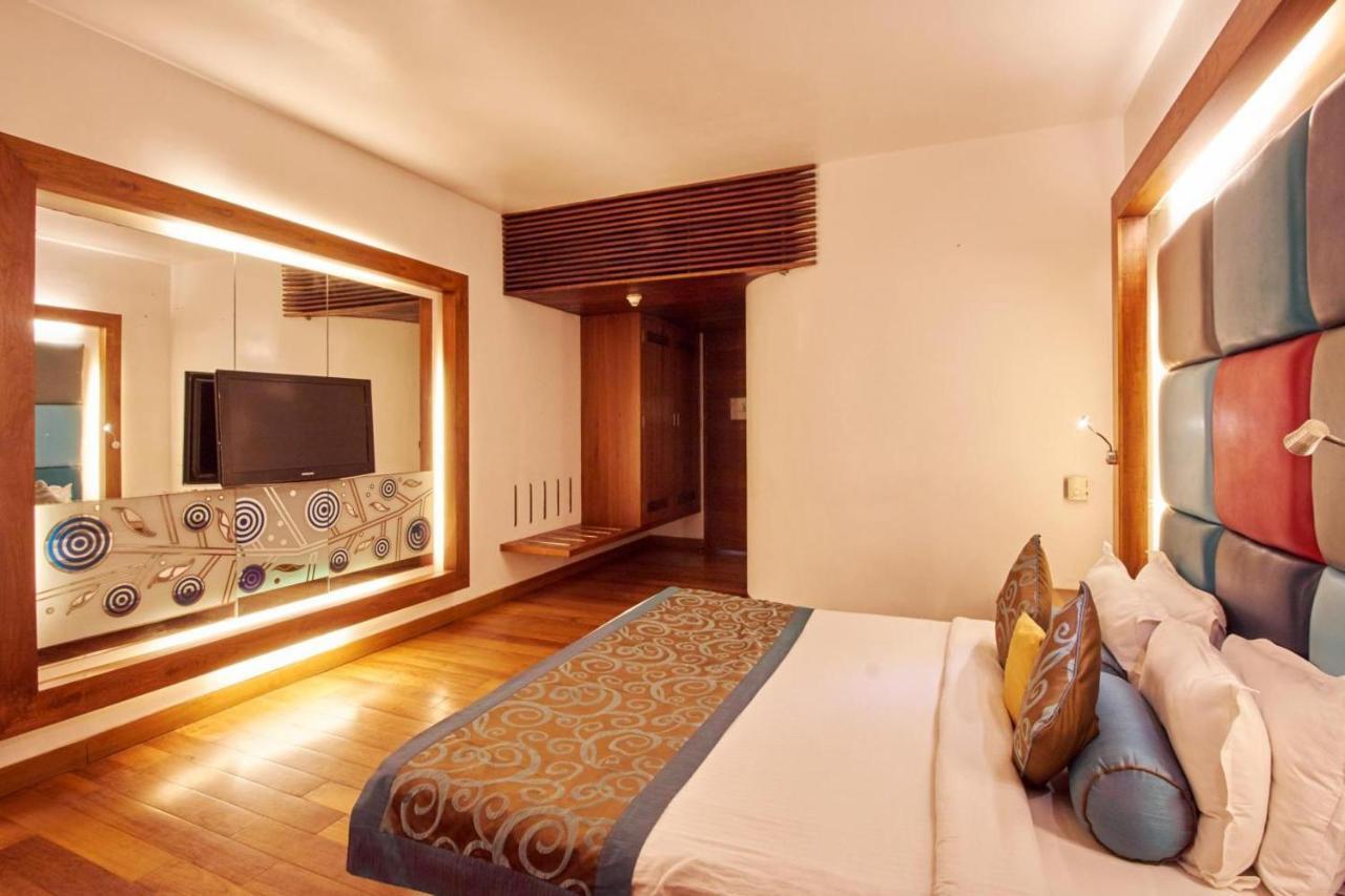 The Promenade Hotel Pondicherry Bagian luar foto